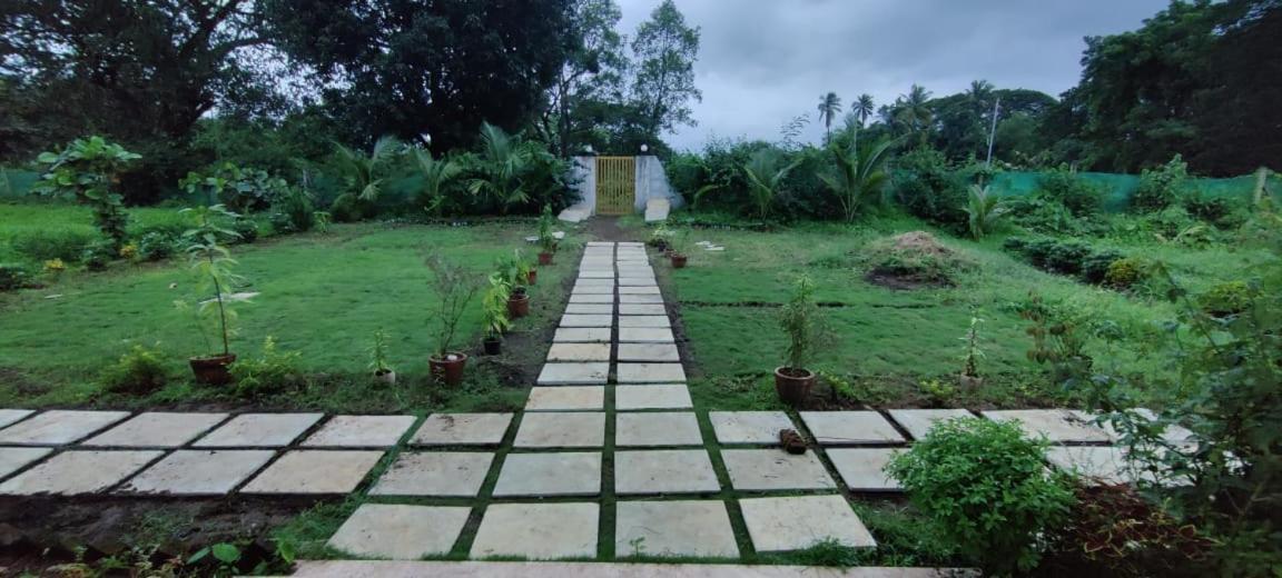 Chaitanya Farms Karjat Luaran gambar